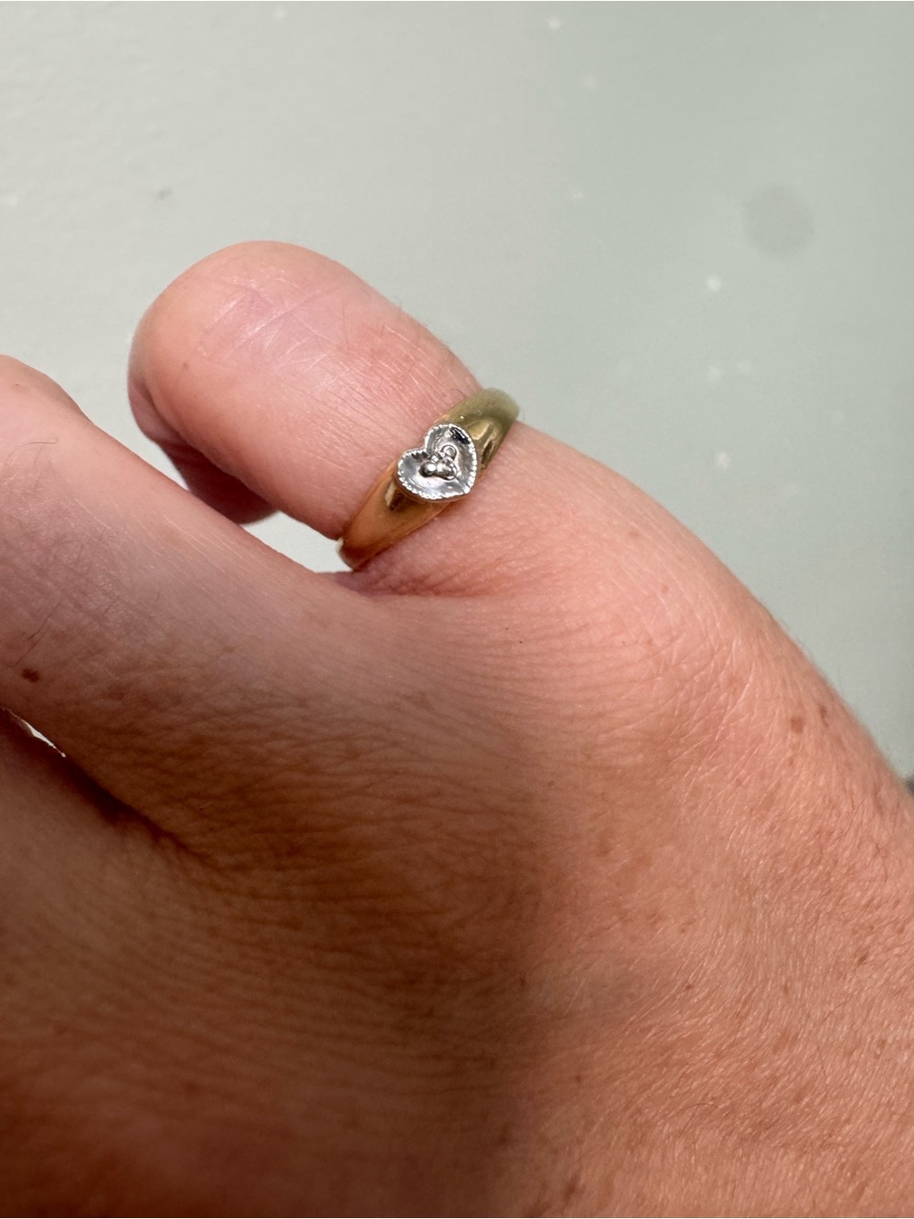 14 KT Gold Diamond Heart Pinky Ring - Picture 5 of 5